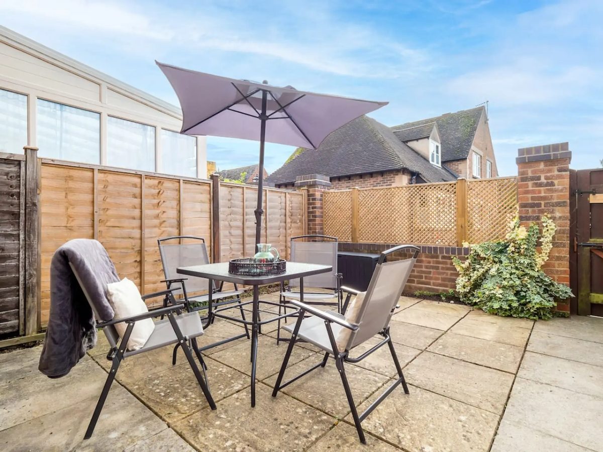 Little Corders — private courtyard